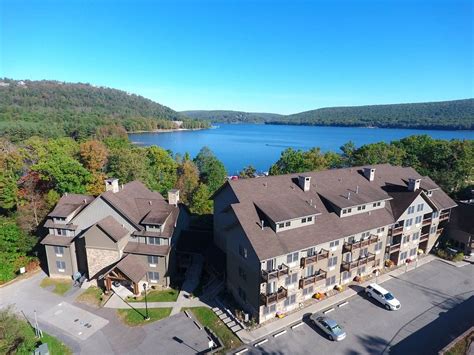 Suites at silver tree - Value. The Suites at Silver Tree is a luxury lakefront condo-hotel featuring incredible views of Deep Creek Lake, and a convenient central location. Hotel room features include a …
